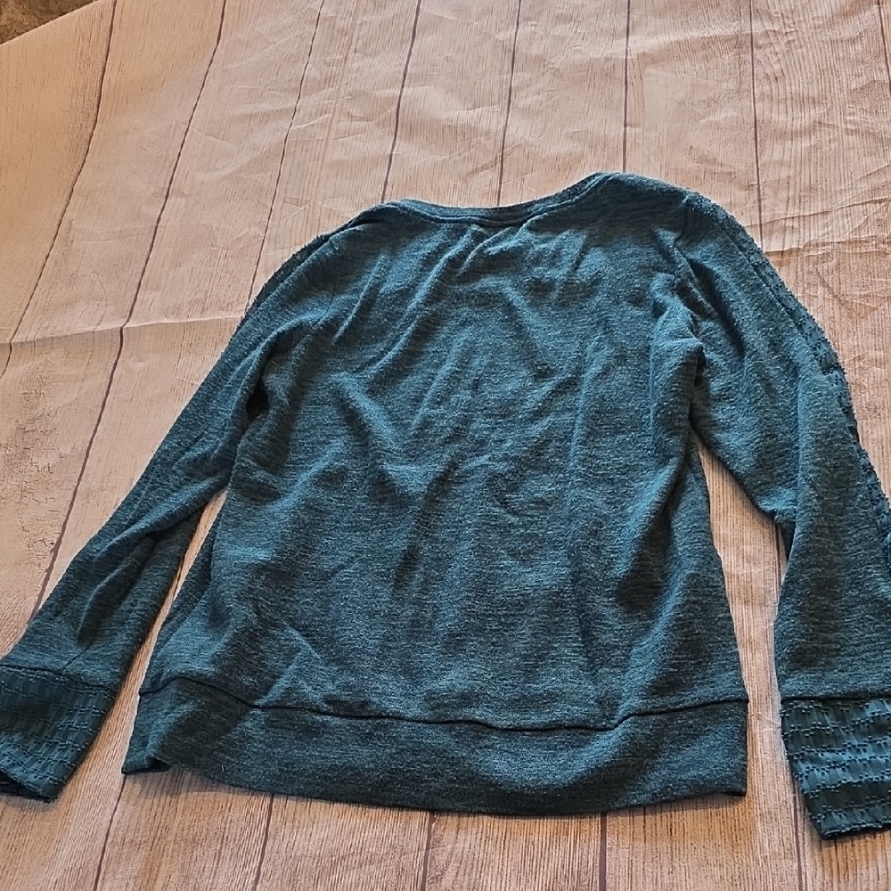 Elegant Teal Women's Blouse - Picture 6 of 6